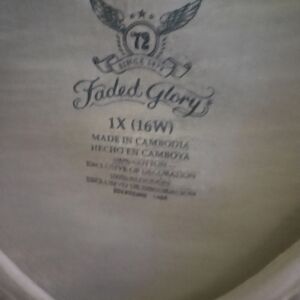 Faded Glory Cream Top 1X